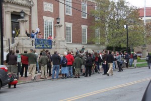 Over 100 People Rally @ Courthouse for Minimum Wage as Living Wage Resolution